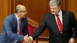 Верховная Рада приняла закон о тотальной украинизации. "За" 278 голосов