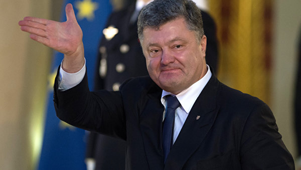 Порошенко назвал «первый шаг» для признания Крыма российским в Европе