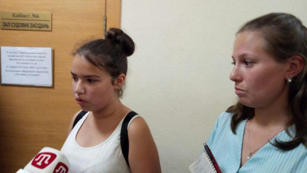 Новое украинское правописание оспаривает в суде 12-летняя школьница