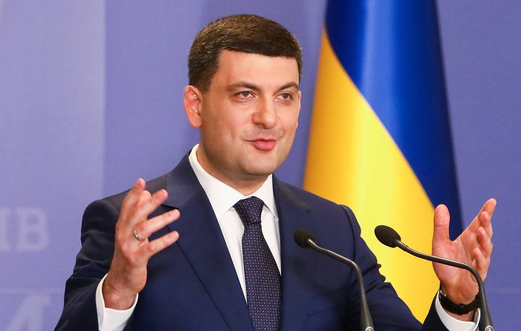 Премьер Украины считает, что партиям Порошенко и Тимошенко пора "отдохнуть на пенсии"