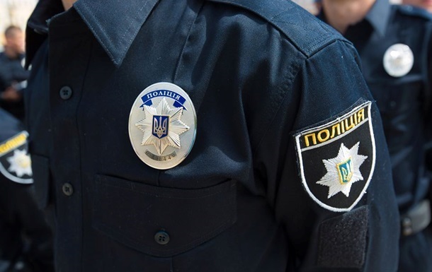 Полицейский сбил двух пешеходов в Херсоне