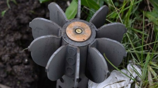 ДНР: При обстреле Горловки украинская мина попала в детскую площадку