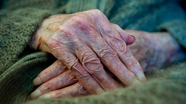 В Винницкой области парень женился на 81-летней старушке, чтобы не идти в армию