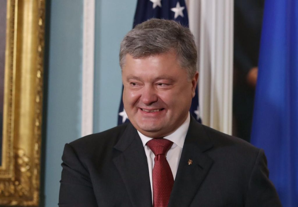 Порошенко заявил об ослаблении международной солидарности с Украиной