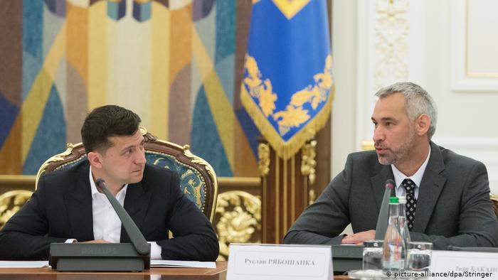 Зеленского призвали уволить Рябошапку с поста генпрокурора Украины