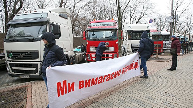 Как криворукая «диджитализация» привела в Украине к коллапсу международных перевозок