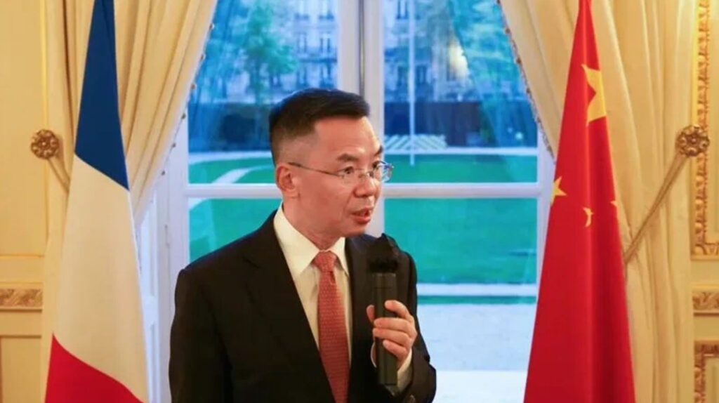 Посол Китая во Франции Лю Шайе